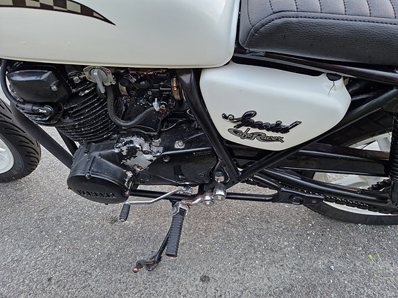 Yamaha XS 400 Special 7 of 8