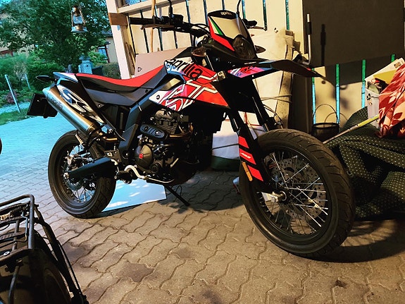 Aprilia SX 125 2 of 5