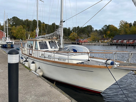 Nauticat 36 4 of 5