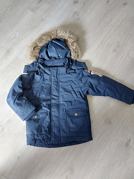 Product image 1 of 2