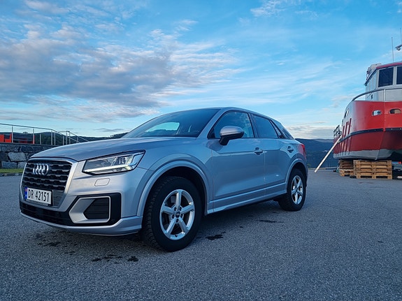 Audi Q2 2 of 5