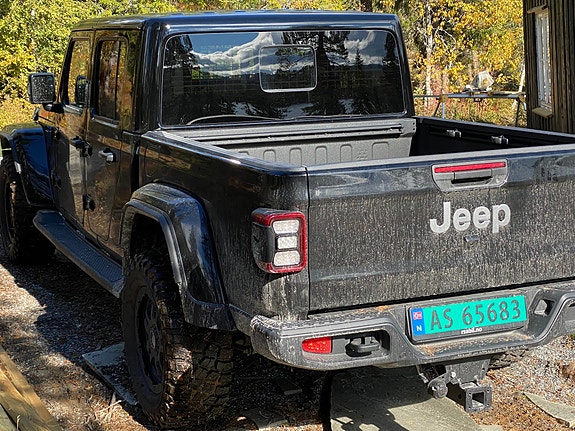 Jeep Gladiator 11 of 23