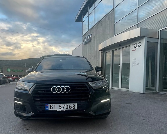 Audi Q7 7 of 30