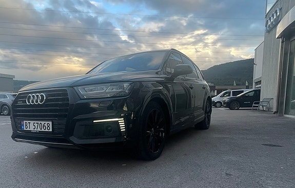Audi Q7 13 of 30