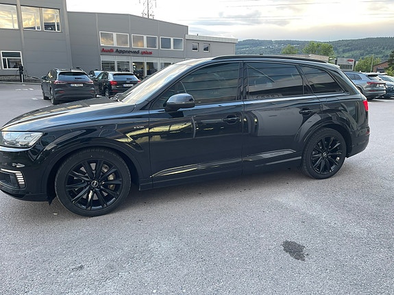 Audi Q7 11 of 30