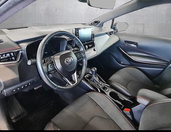 Toyota Corolla 12 of 30