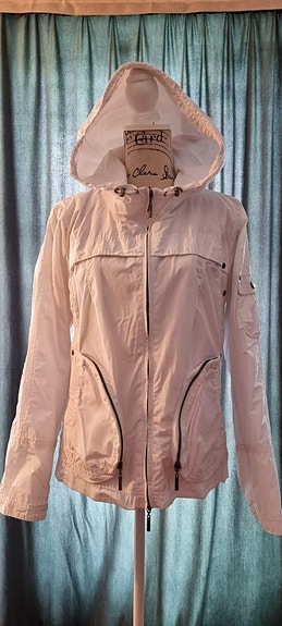 Product image 1 of 10