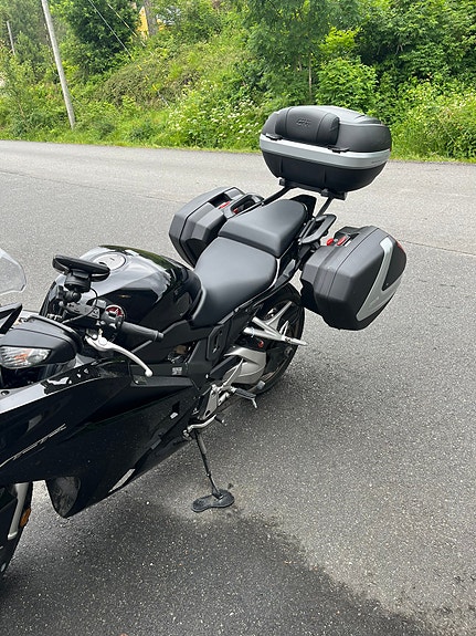 Honda VFR 4 of 11