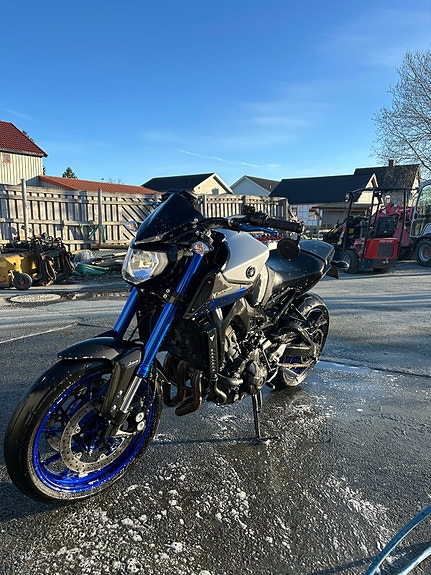 Yamaha Mt-09 7 of 11
