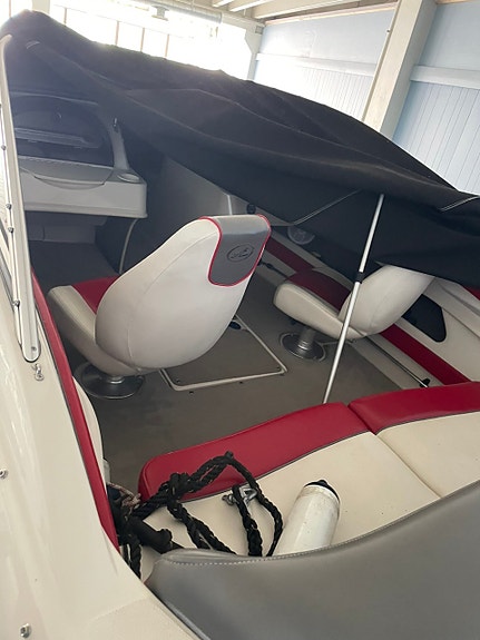 Ny pris! Meget pen SeaRay 205 sport perfekt for vannski og familieturer 5 of 5