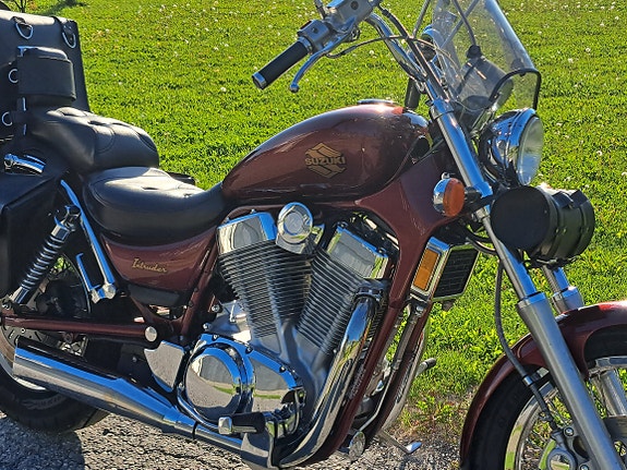 Suzuki Intruder VS 1400 5 of 5