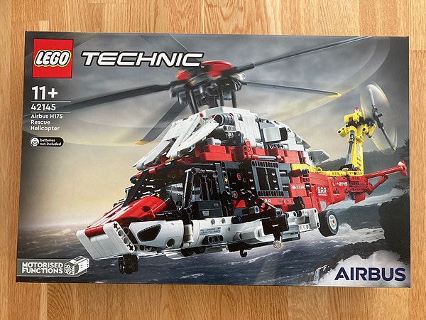 Lego Technic 42145 Airbus H175 Rescue Helicopter