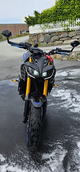 Yamaha MT 09 SP 2 of 14