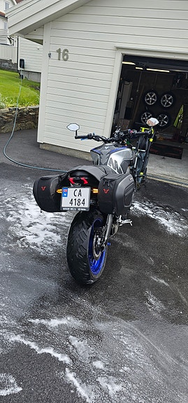 Yamaha MT 09 SP 11 of 14