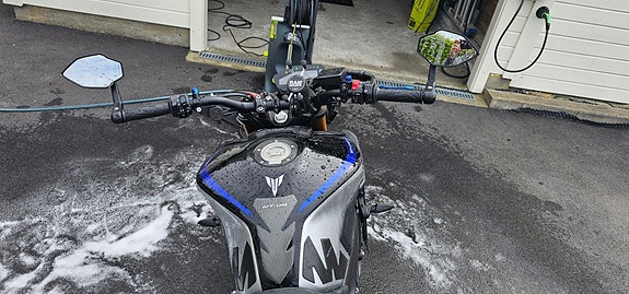 Yamaha MT 09 SP 7 of 14