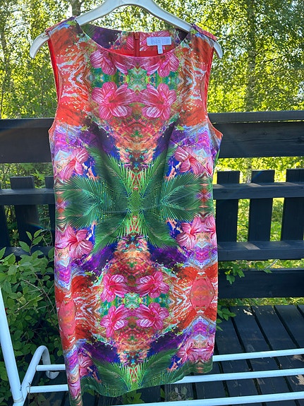 Product image 1 of 8