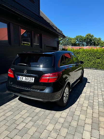 Mercedes-Benz B-Electric 5 of 5