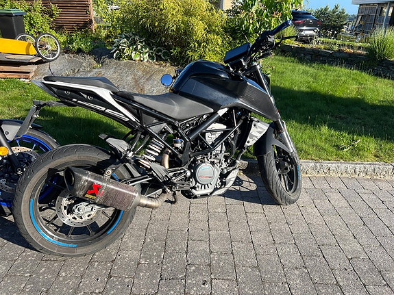 KTM Duke 125 3 of 5