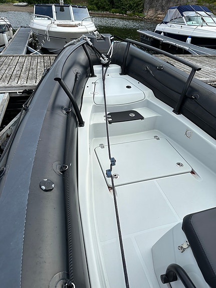 Zodiac Pro 7, Mye utstyr, 250hk (LEDIG FRA 02.08) 3 of 19