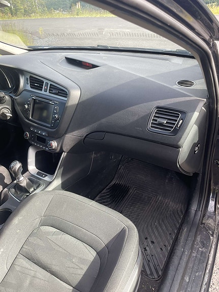 Kia Ceed 7 of 25