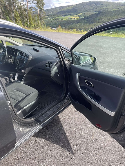 Kia Ceed 5 of 25