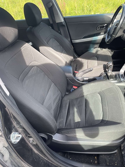 Kia Ceed 3 of 25