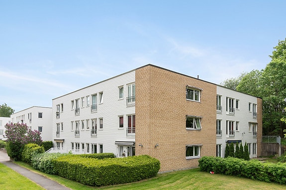 Velkommen til Harry Fetts vei 5 B. Presentert av OBOS eiendomsmeglere v/ Nicholai Nyborg Kristiansen.
