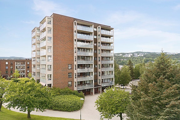Velkommen til Maria Dehlis vei 15, 4. etg. Visning mandag 17.06, kl. 16:00-17:00 og tirsdag 16:00-17:00.