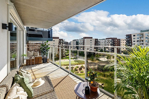 Velkommen til Lørenvangen 21 B - presentert av eiendomsmegler Halid Talic v/ EIE eiendomsmegling