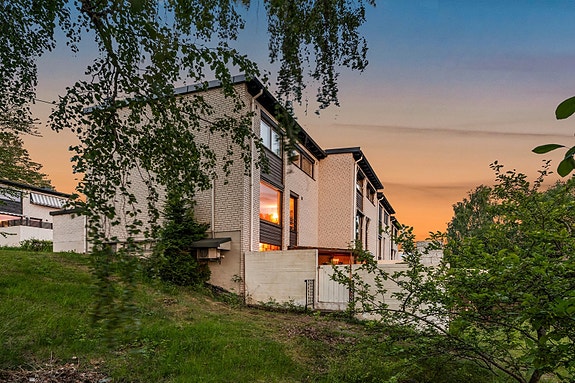 Stian Aaberg (957 58 416) v/DNB Eiendom presenterer Olav Nygards veg 70!