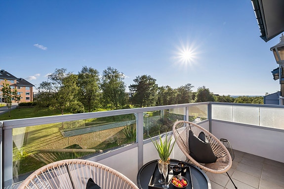 - Nordvik Bolig v/Erlend Stokmo har gleden av å presentere Olsvikåsen 11 - en flott leilighet med herlig balkong! -