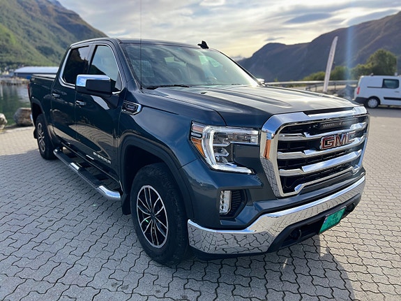 GMC Sierra 5 of 5