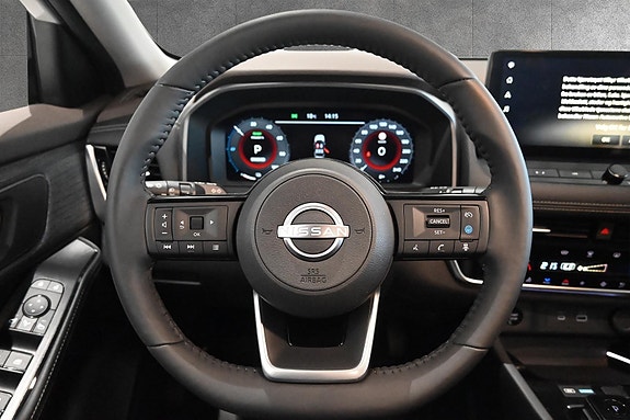 Nissan X-Trail 14 of 30
