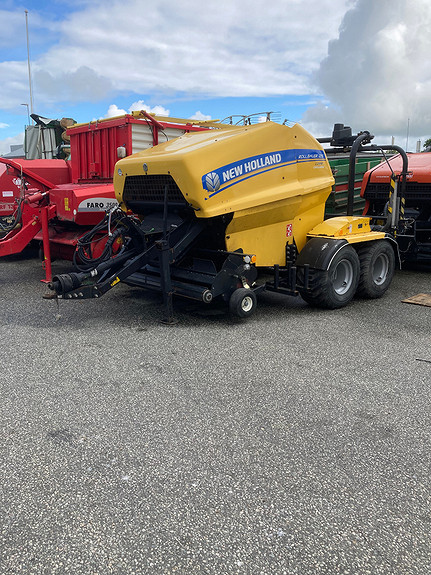 New Holland Rollballer 125