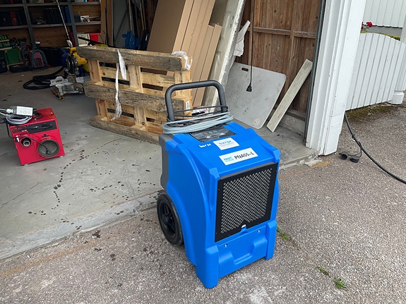 Product image 1 of 7