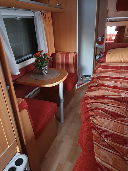 Knaus Royale 590 med spikertelt med alt innbo 24 of 30