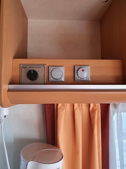 Knaus Royale 590 med spikertelt med alt innbo 19 of 30