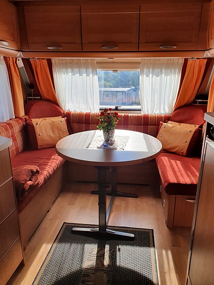 Knaus Royale 590 med spikertelt med alt innbo 15 of 30
