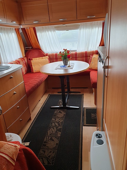 Knaus Royale 590 med spikertelt med alt innbo 14 of 30
