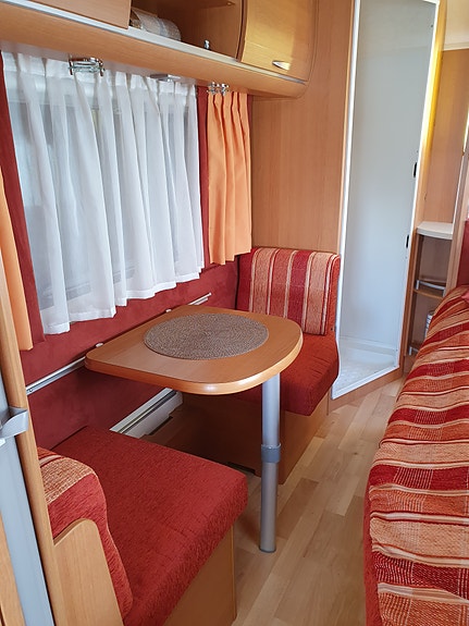 Knaus Royale 590 med spikertelt med alt innbo 22 of 30