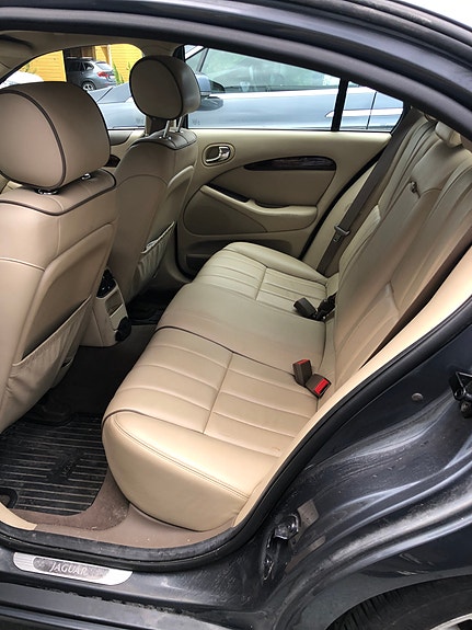 Jaguar S-TYPE 18 of 21