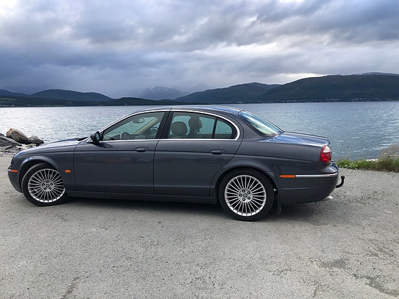 Jaguar S-TYPE 7 of 21