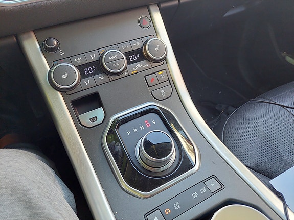 Land Rover Range Rover Evoque 12 of 22