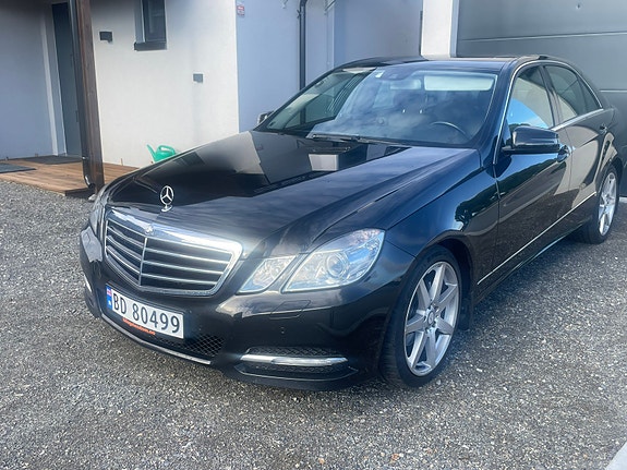 Mercedes-Benz E-Klasse 4 of 30