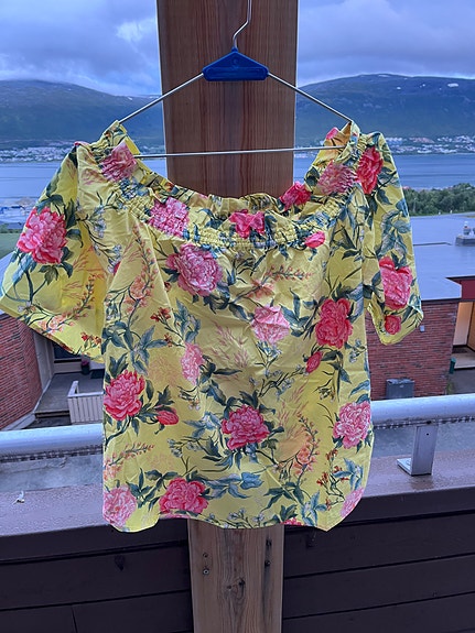 Product image 1 of 6