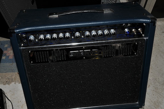 Product image 1 of 2