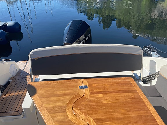Uttern D65 Premium, Zip Wake Mercury 225 3 of 5