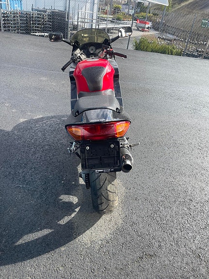 Honda VFR 800 3 of 7
