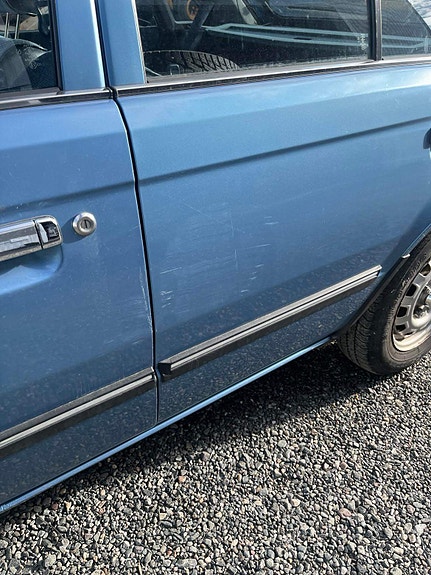 Mazda 323 9 of 11