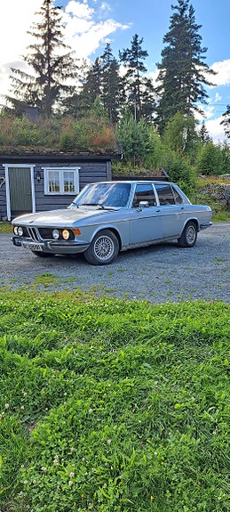BMW 2 of 5